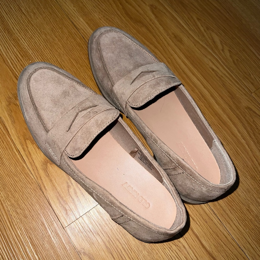 Old Navy/ Size 7 Tan Loafers